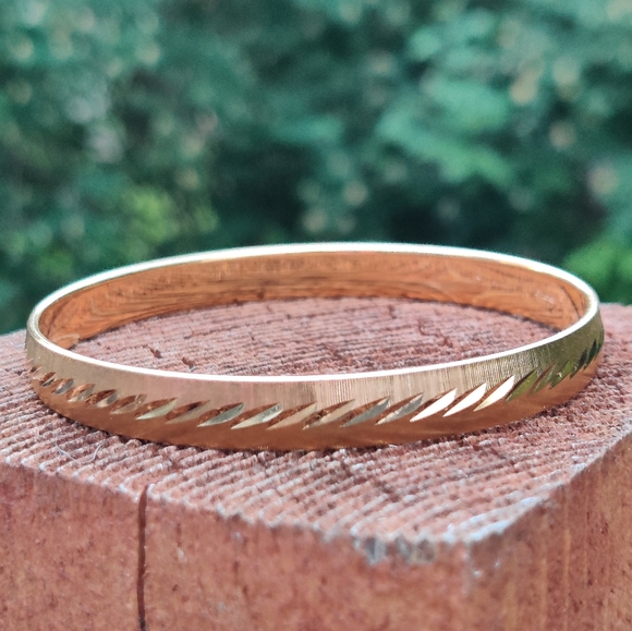 Vintage Monet Bangle Bracelet - Picture 5 of 11